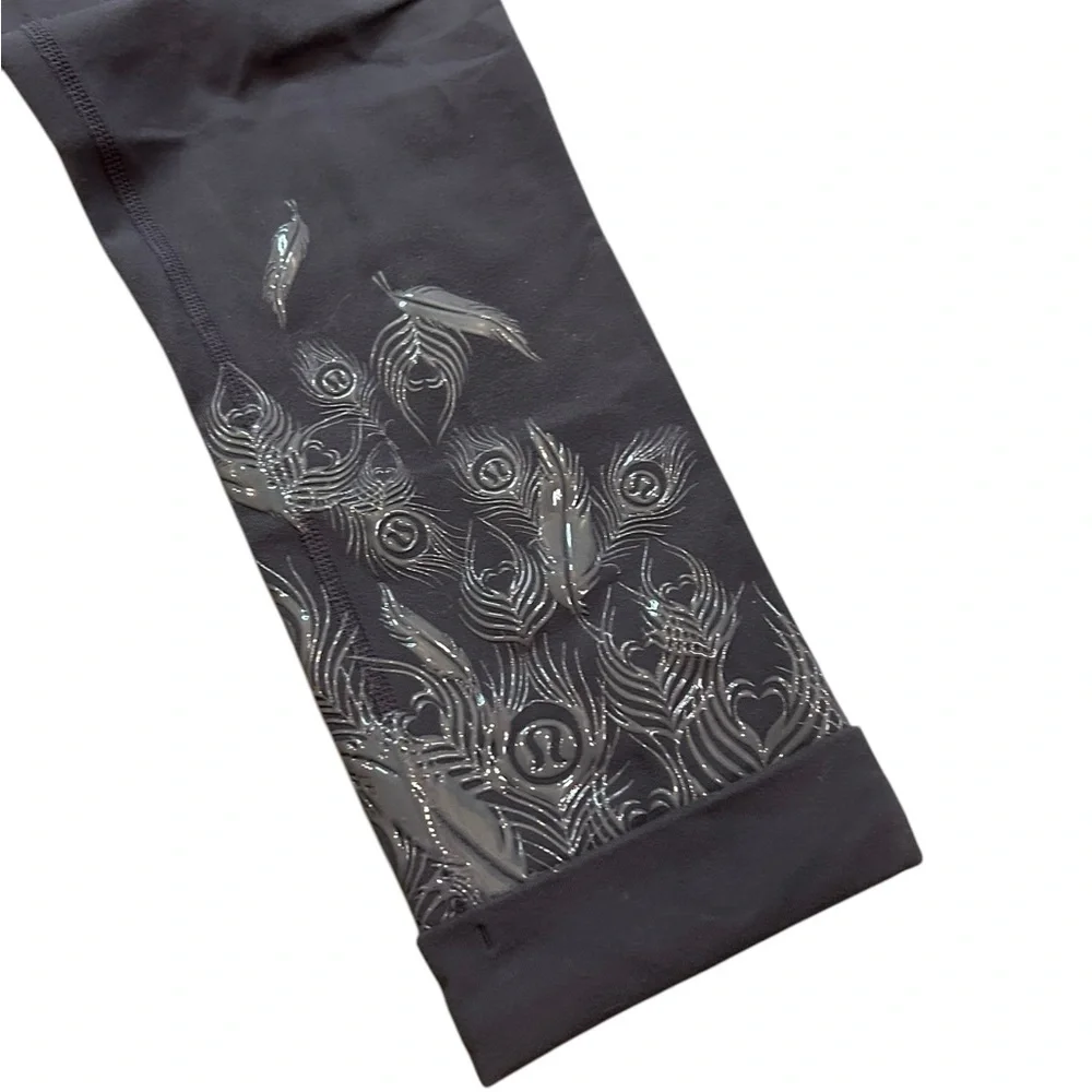 Lululemon Acro cropped grey leggings size 4 peacock‎